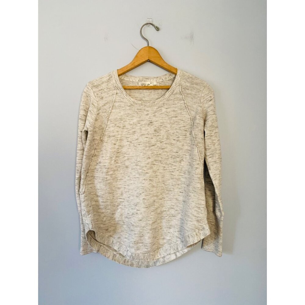 RD Style Heather Gray Knit Scoop Neck Sweater Size Medium Ribbed Detail